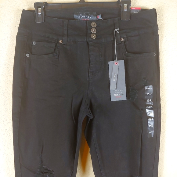 Torrid premium cropped jegging black jeans distressed raw hem size 16 - Picture 9 of 16